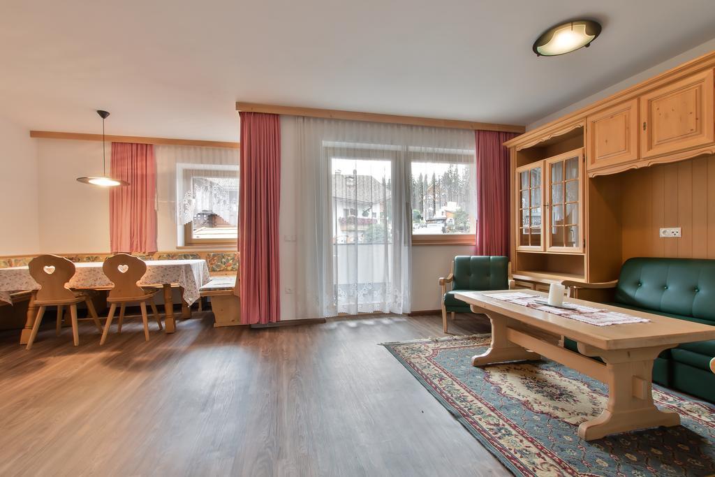 Apartments Ciasa Costa Бадия Экстерьер фото
